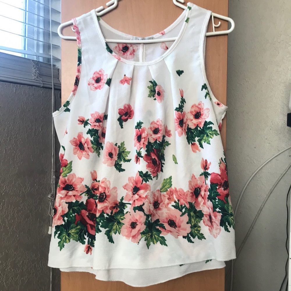 Rose sleeveless blouse
